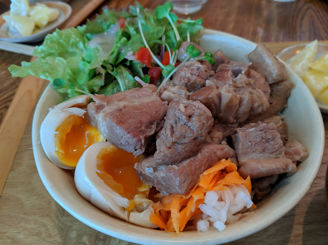 すずめ食堂&バル