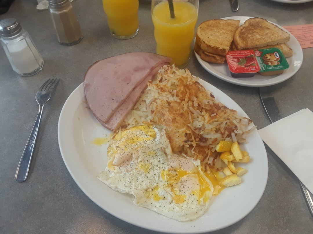 Days Inn by Wyndham Estevan主图