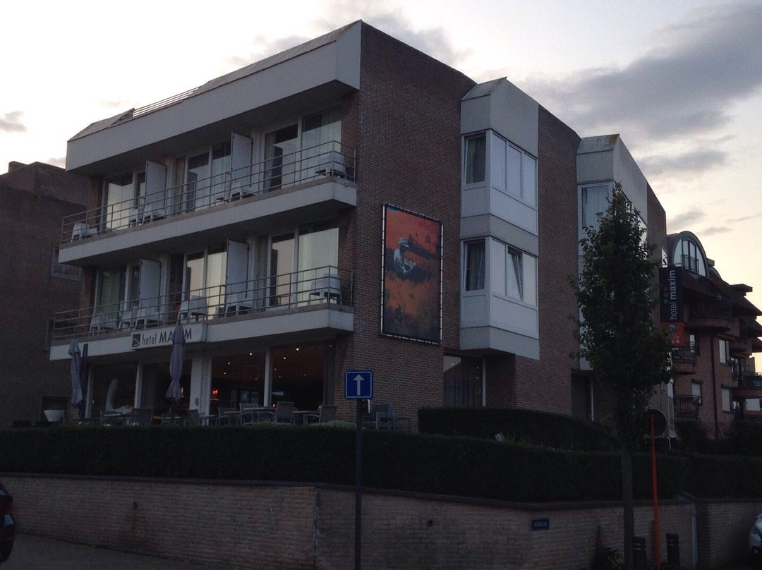 马克西姆酒店主图