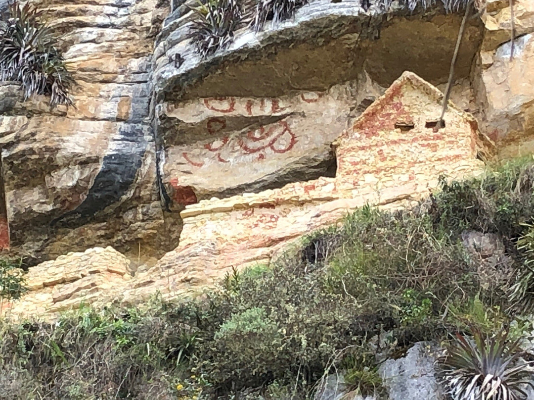 Mausoleum of Revash-Santo Tomas必去景点