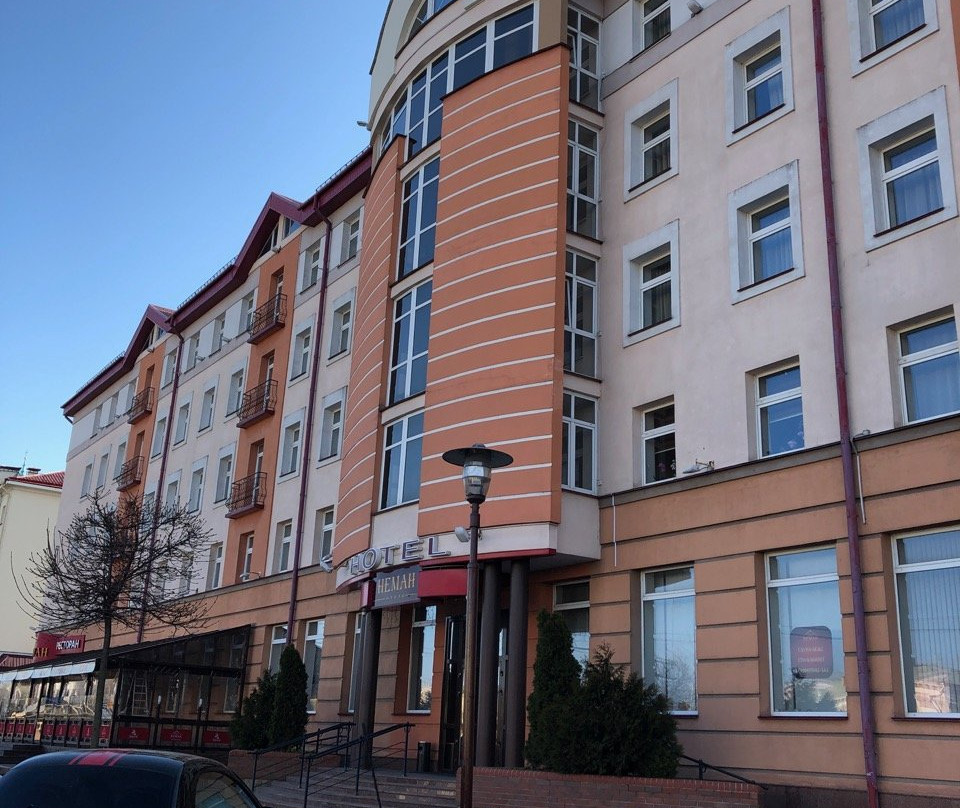 涅曼酒店主图