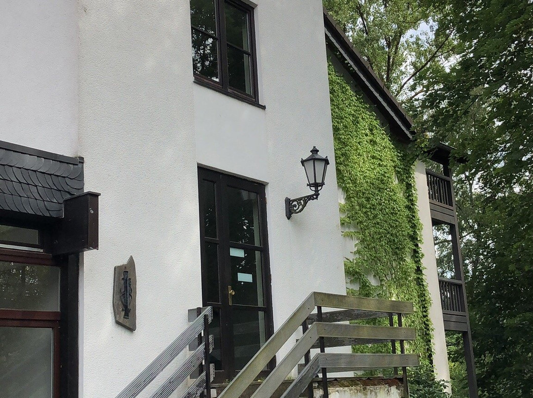泽泊斯特酒店主图