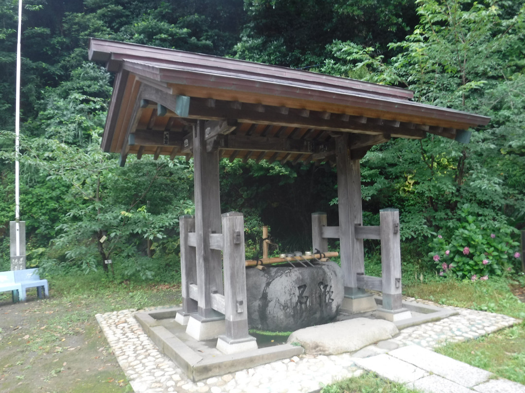 Amanawa Shimmei Shrine-镰仓市必去景点