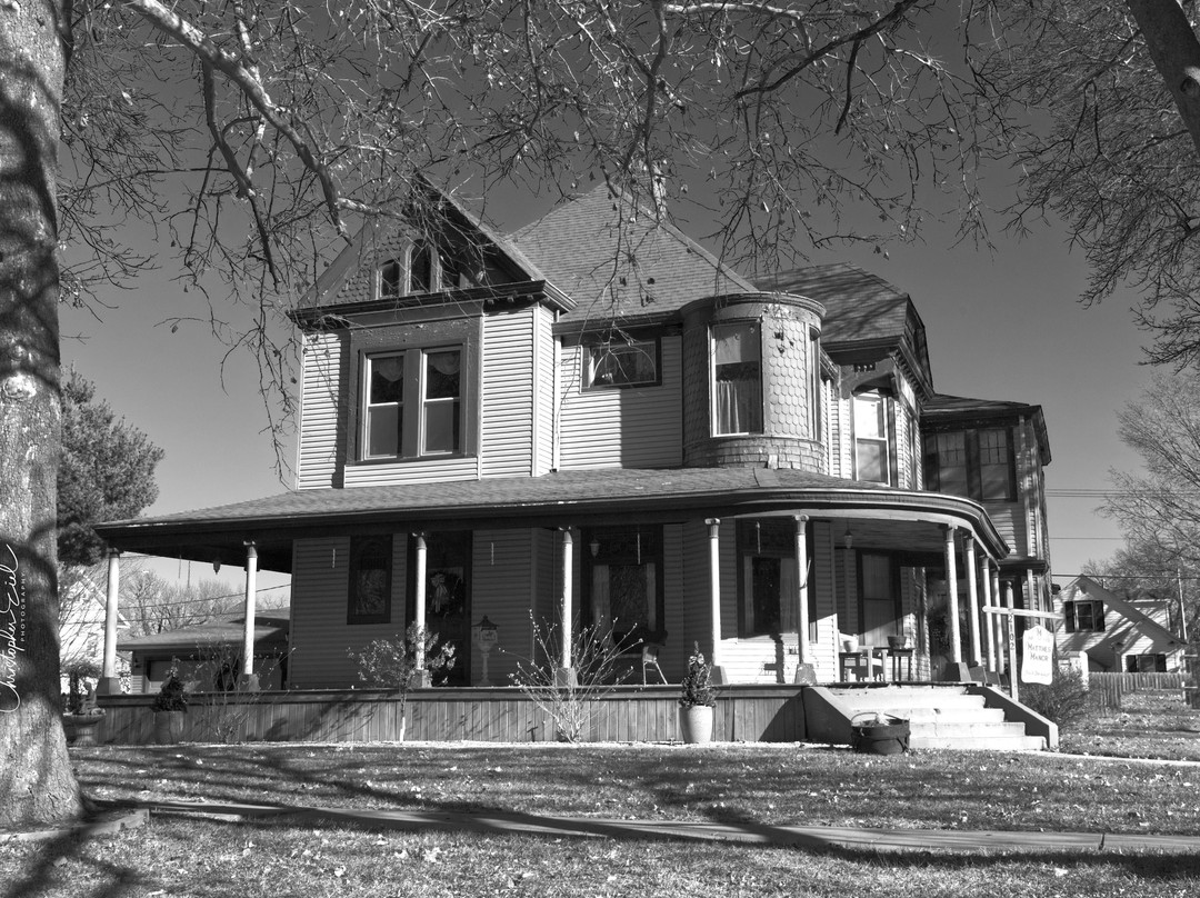 Matthes Manor