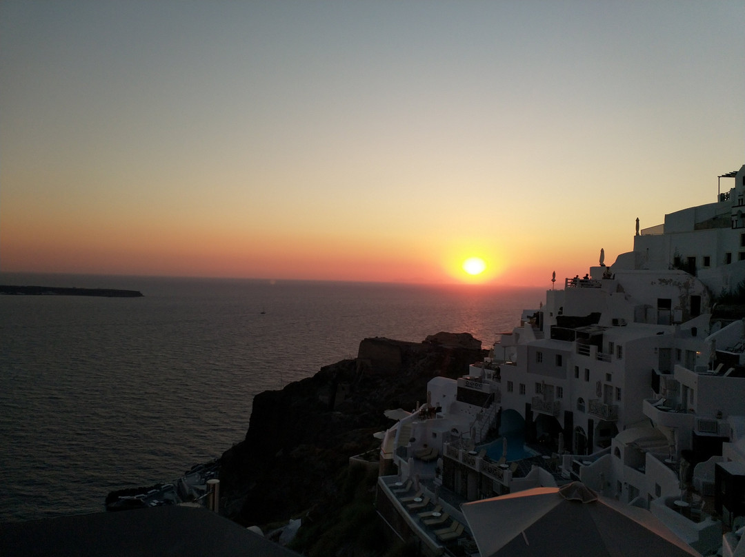 西奥多拉套房酒店主图