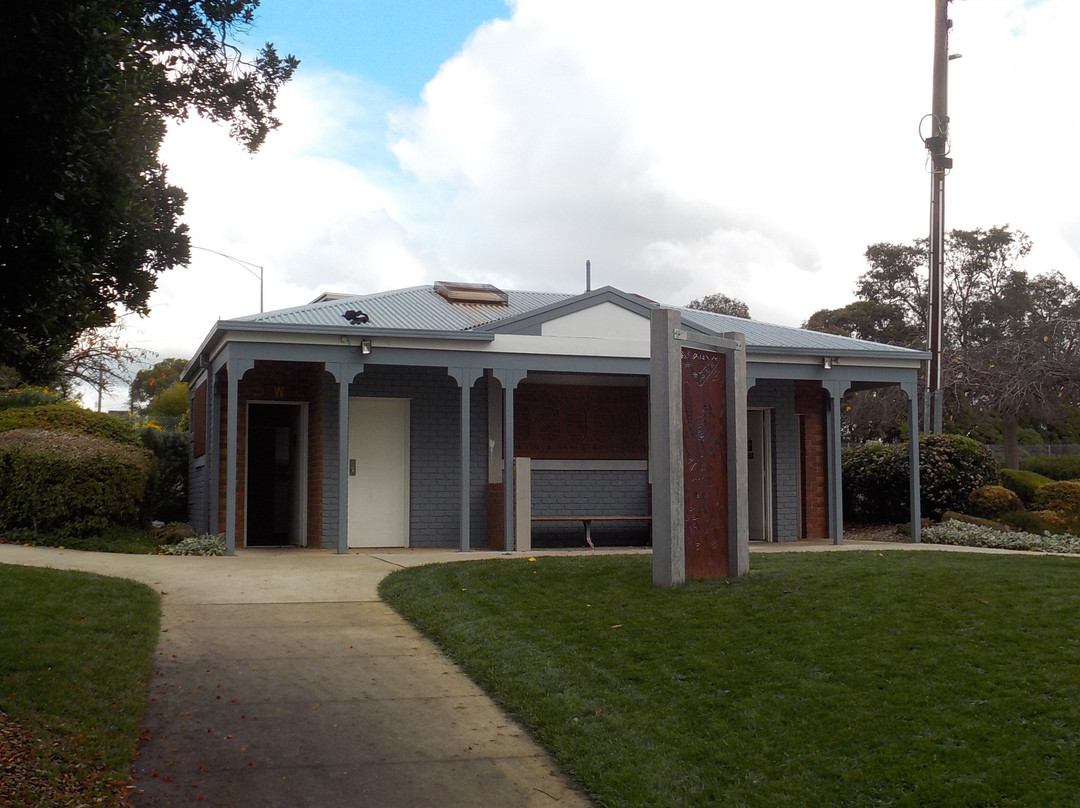 Drouin War Memorial-Drouin必去景点