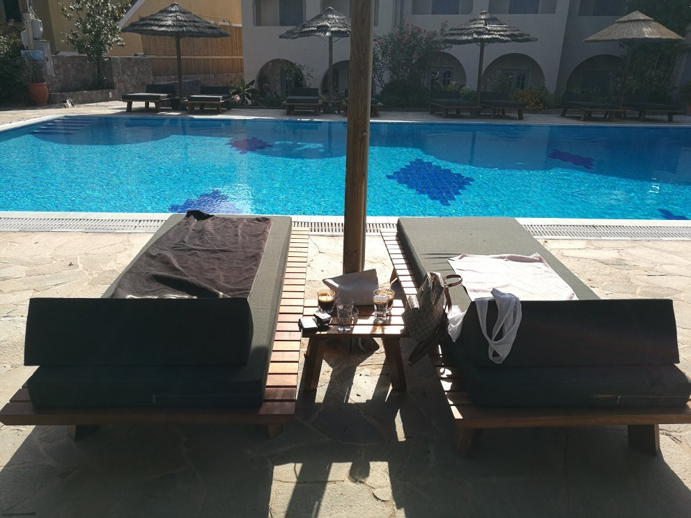 Angelina Aegina Boutique Escape主图