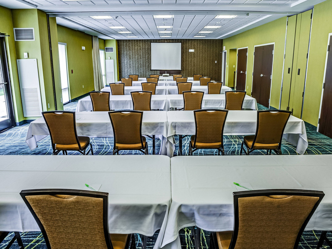 代顿南/迈阿密斯堡春季山丘套房主图