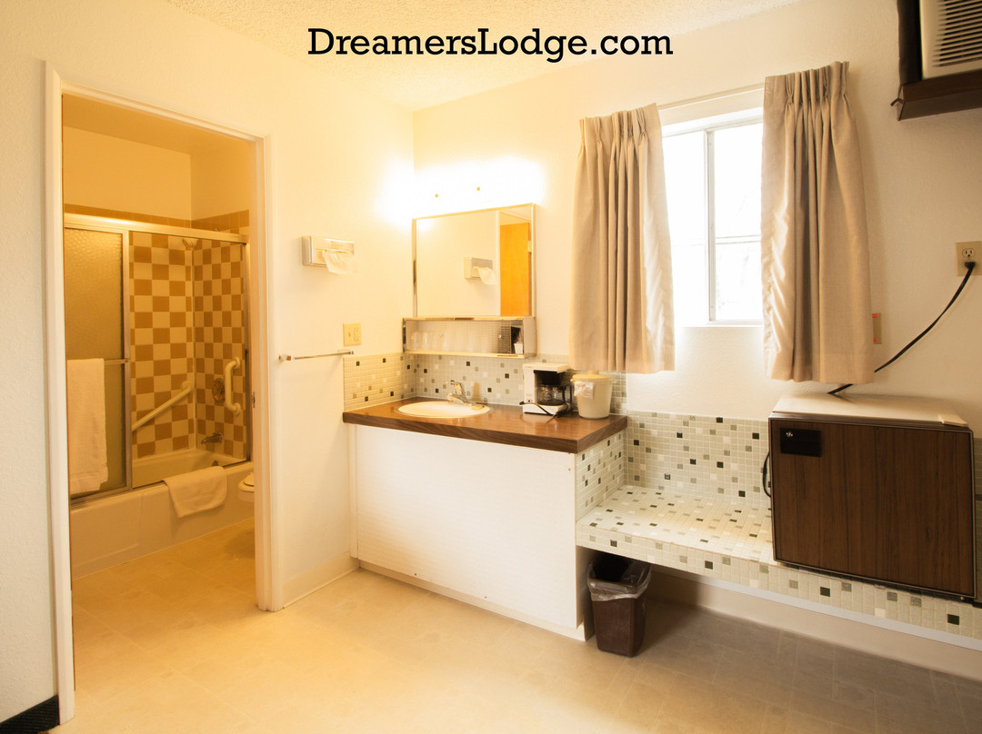 Dreamer's Lodge主图