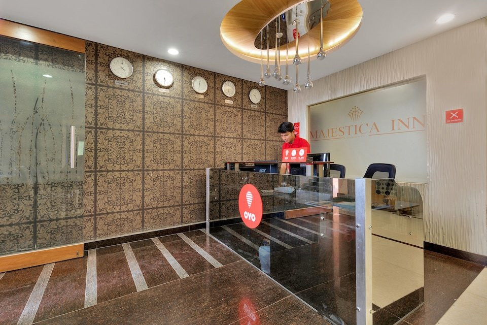 Super OYO Capital O Hotel Rudra Grand Near Kondapur x Road主图