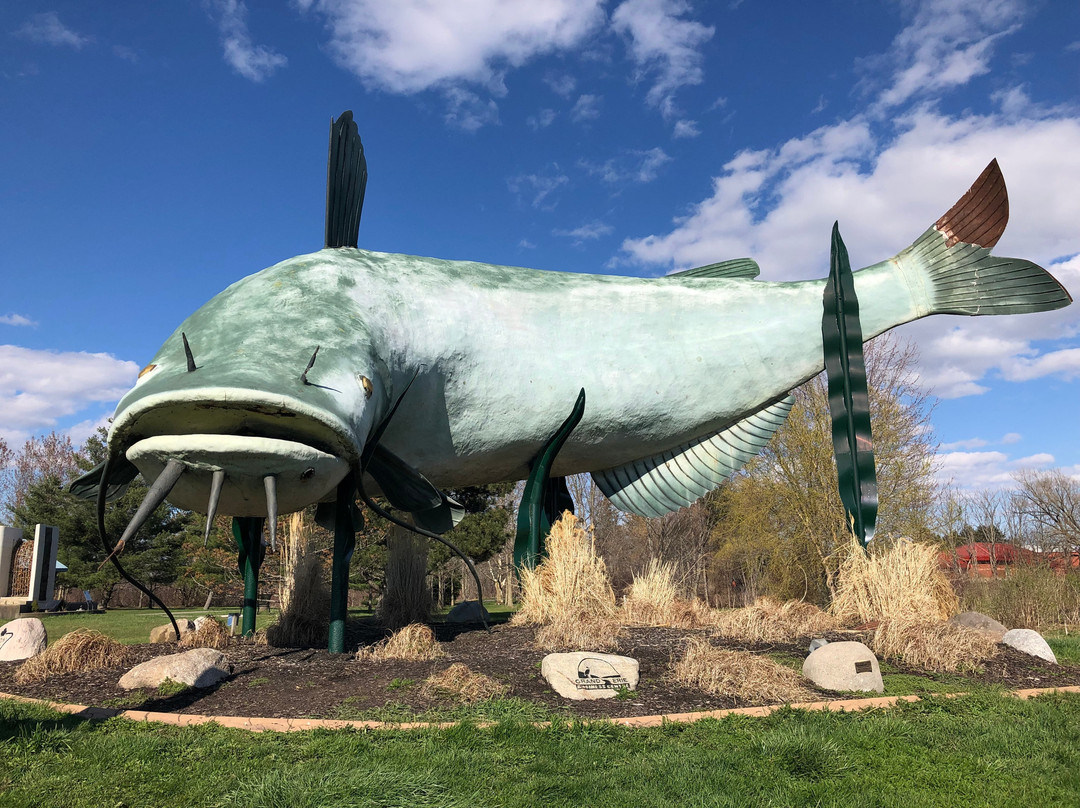 Muddy the Mudcat Statue-Dunnville必去景点