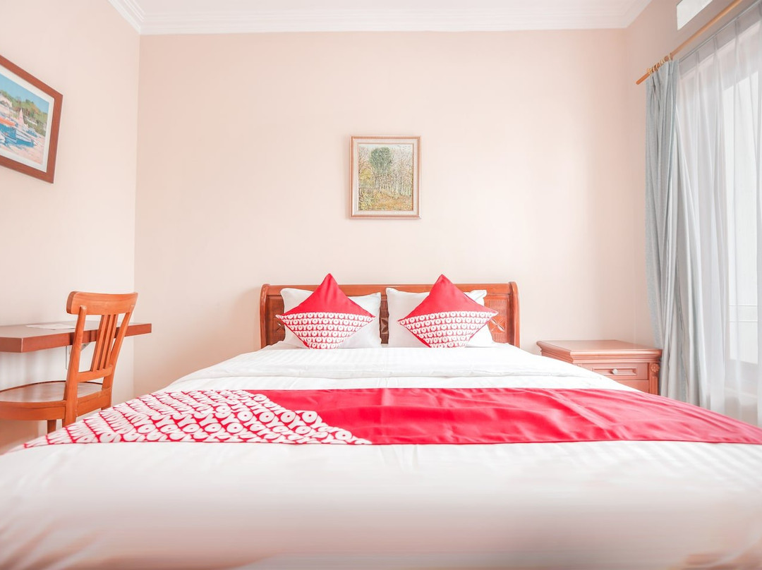Hotel Lurus主图