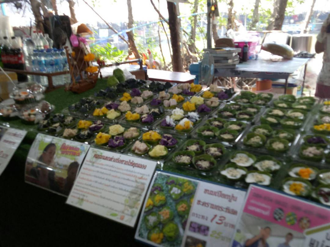 Wat Lam Phaya Floating Market-挽峦必去景点