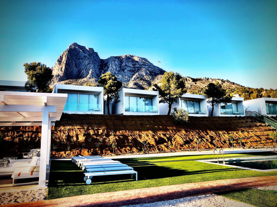 Nature Suites Puig Campana Hotel主图