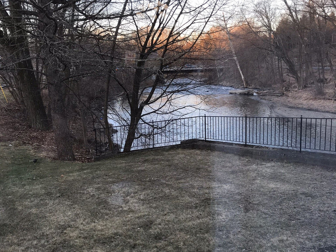 Best Western Plus The Inn & Suites At The Falls主图