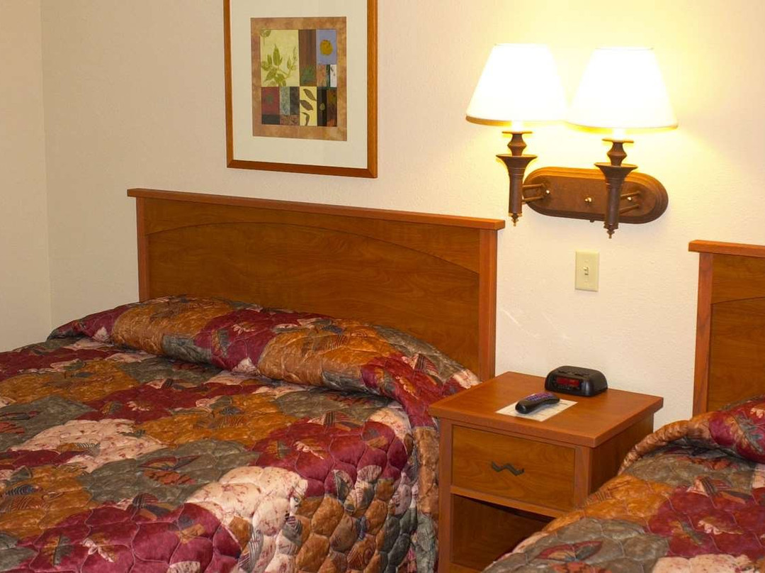 Super 8 by Wyndham Berlin WI主图