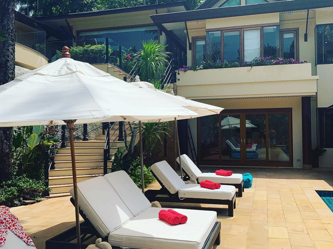 普吉岛卡塔家庭式酒店主图