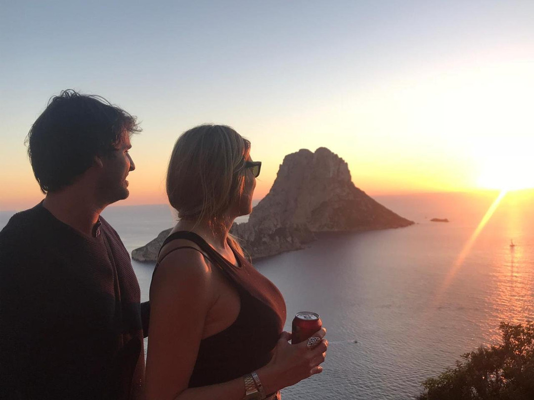 Ibiza Jeep Tours-伊维萨城区必去景点