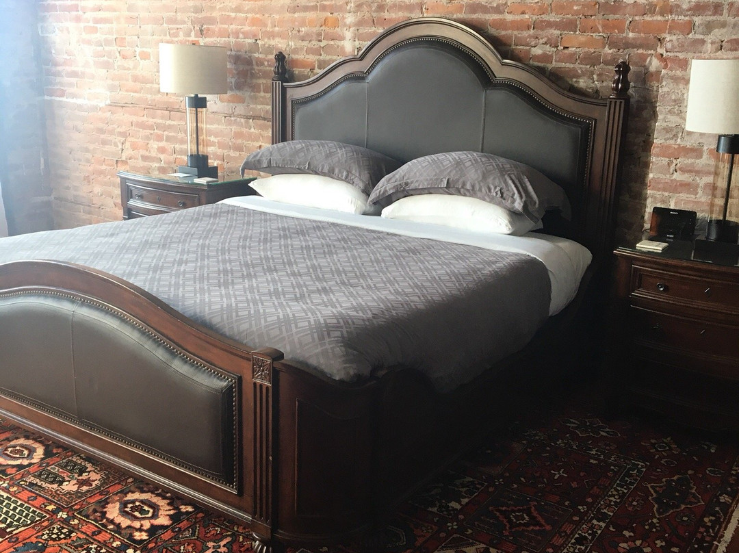 The Belmont Hotel主图