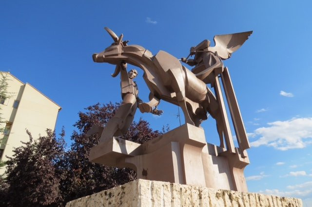Monumento a La Vaquilla景点图片