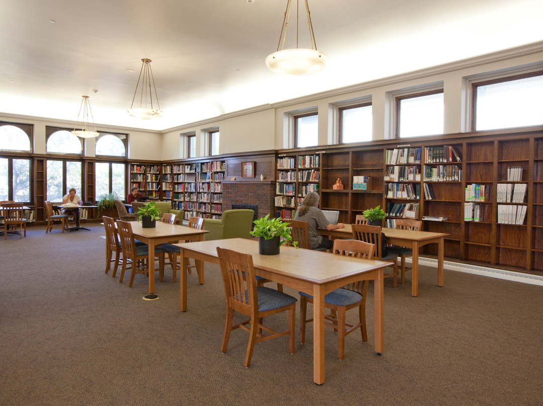 Dwight Foster Public Library-Fort Atkinson必去景点