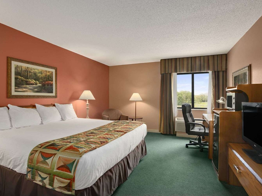 Baymont by Wyndham Sullivan主图