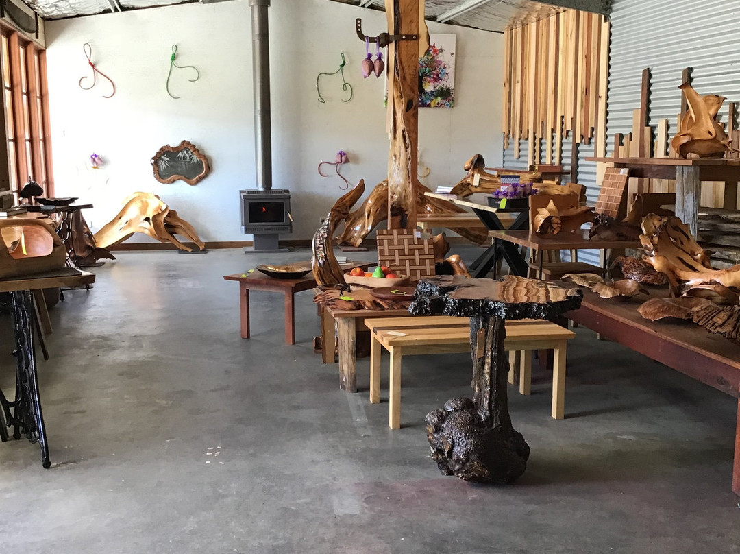 Sculptured Gallery-Clarence Point必去景点