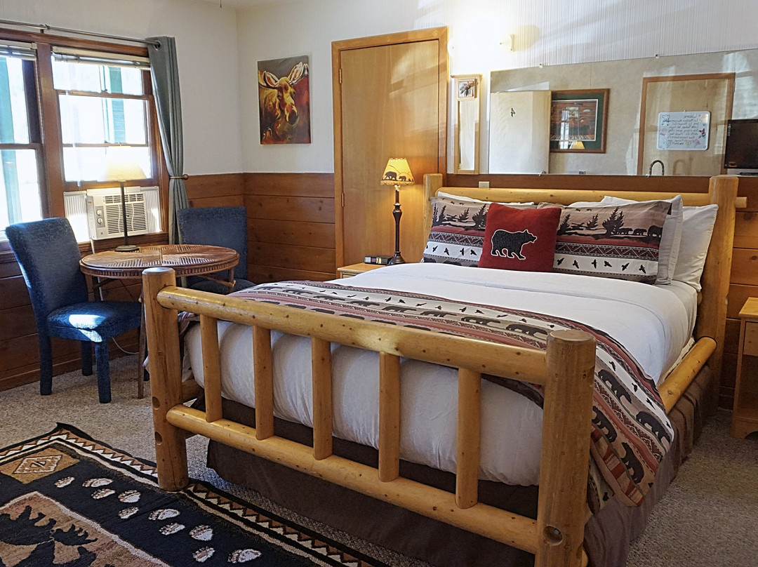 Mother Nature's Inn主图