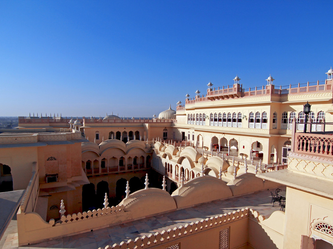 阿斯萨玛哈酒店主图