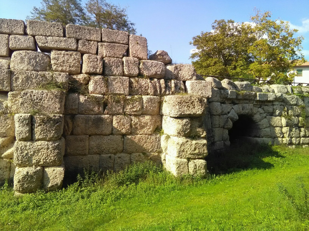 Ponte Mallio-Cagli必去景点