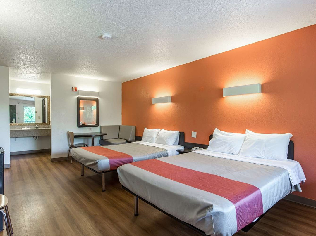 Super 8 By Wyndham Kannapolis主图