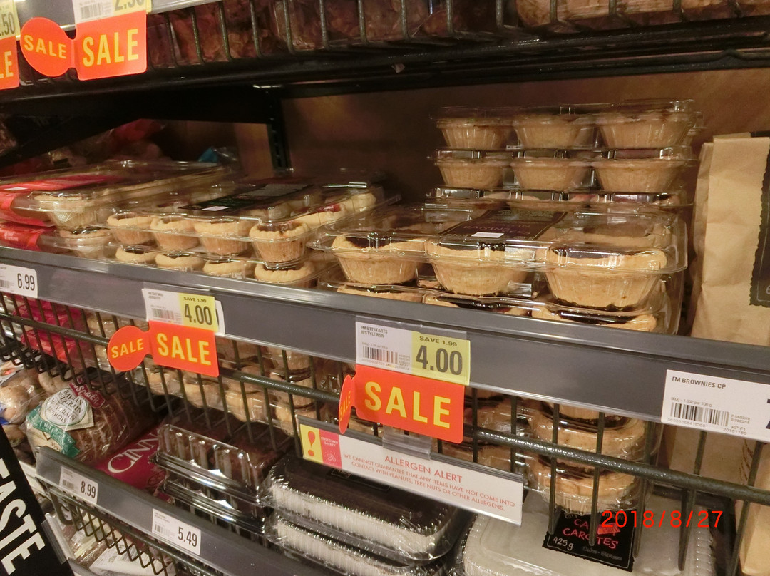 Centre Square Mall-黄刀镇必去景点