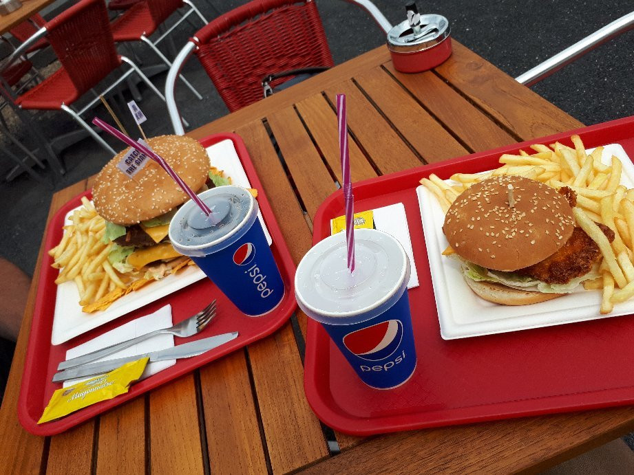 Feuerscheid餐馆和美食-Mac Hampi