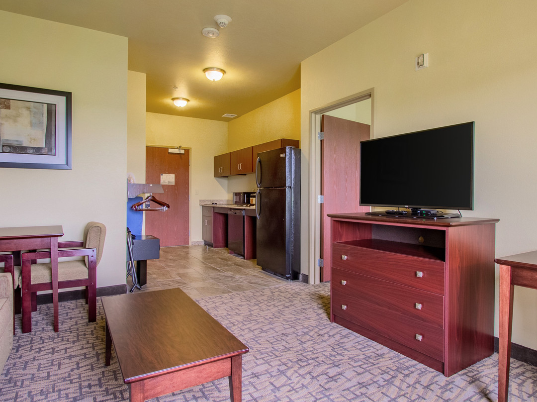 Cobblestone Hotel and Suites - Hutchinson主图