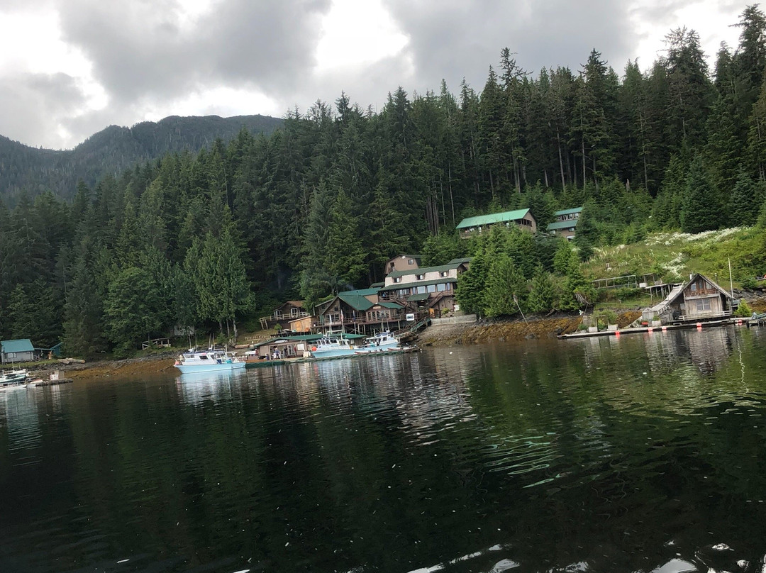 Sportsman's Cove Lodge