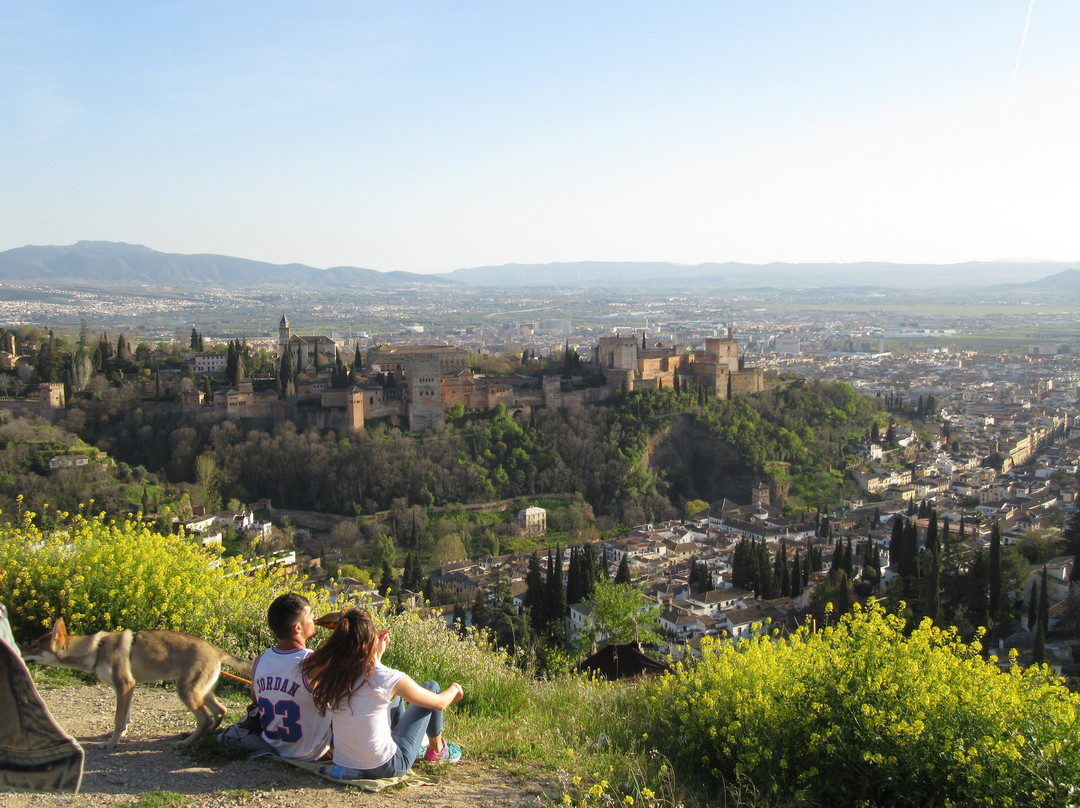 La Ermita de San Miguel Alto-格拉纳达必去景点