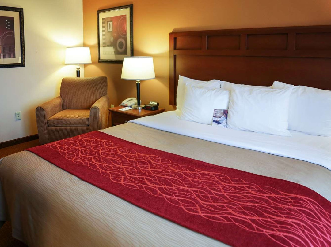 Comfort Inn & Suites Grinnell Near I-80主图