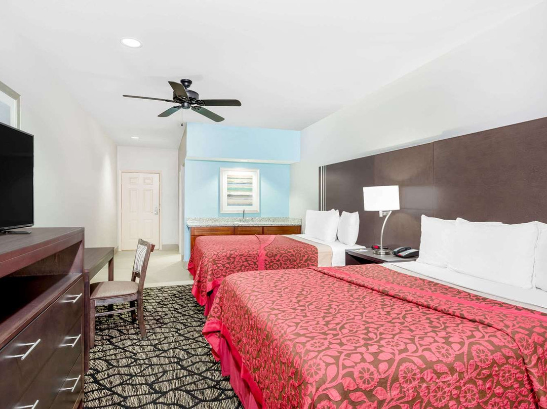 Days Inn & Suites by Wyndham Madisonville主图