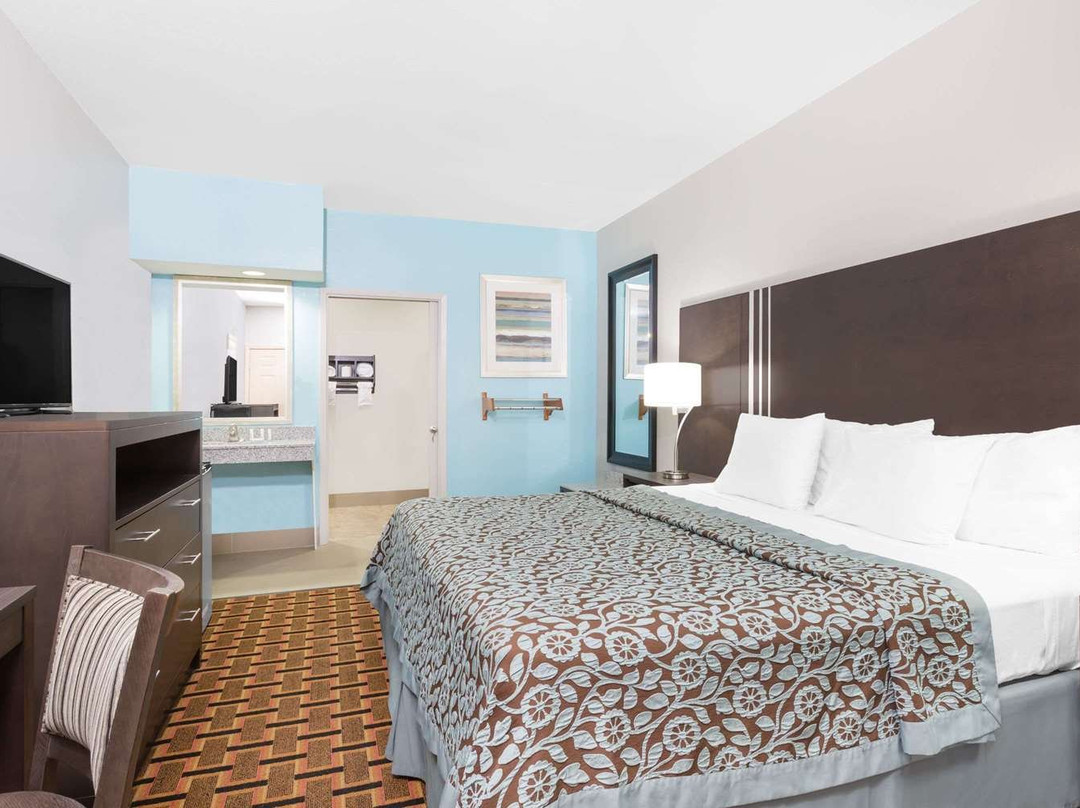 Days Inn & Suites by Wyndham Madisonville主图