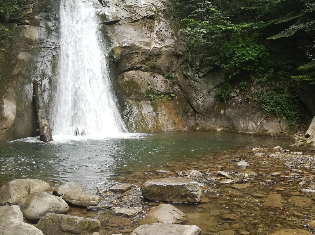 Casoca Waterfall景点图片
