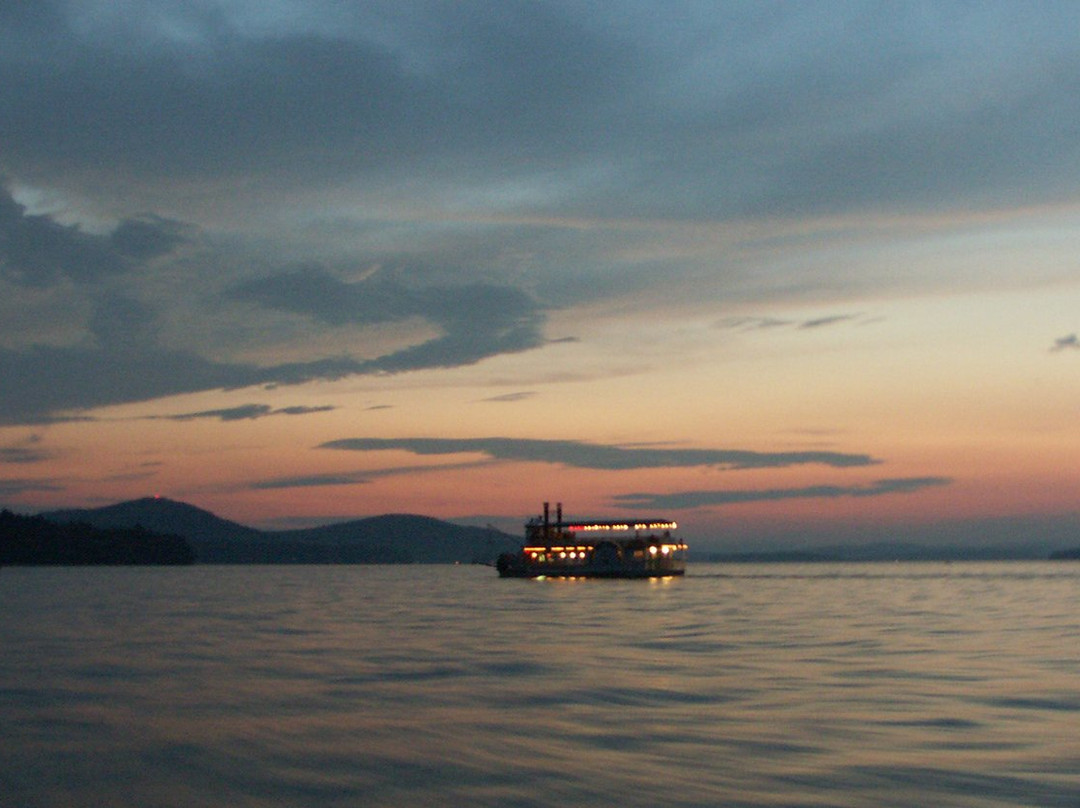 Winnipesaukee Belle-沃尔夫伯勒必去景点