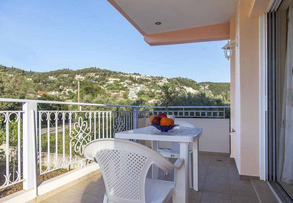 Apolpaina Luxury apartments主图