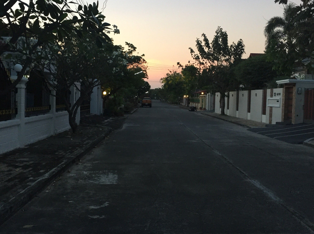 Rimtalay Angsila Guesthouse主图