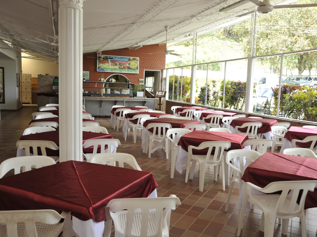 Hotel Termales Santa Monica主图