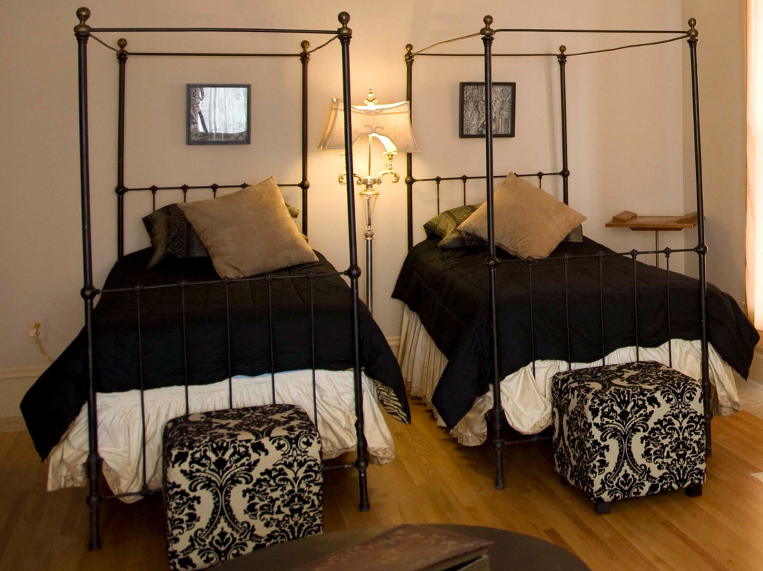 Thorwood Rentals and Retreats主图