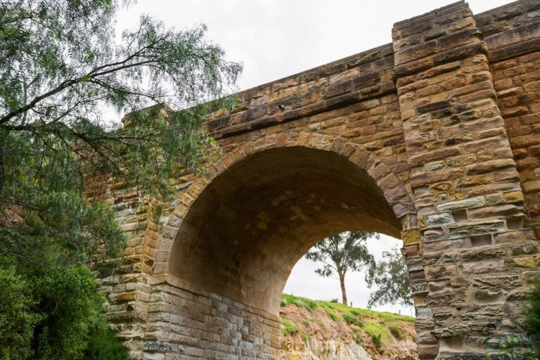 Anthony's Cutting Bridge景点图片
