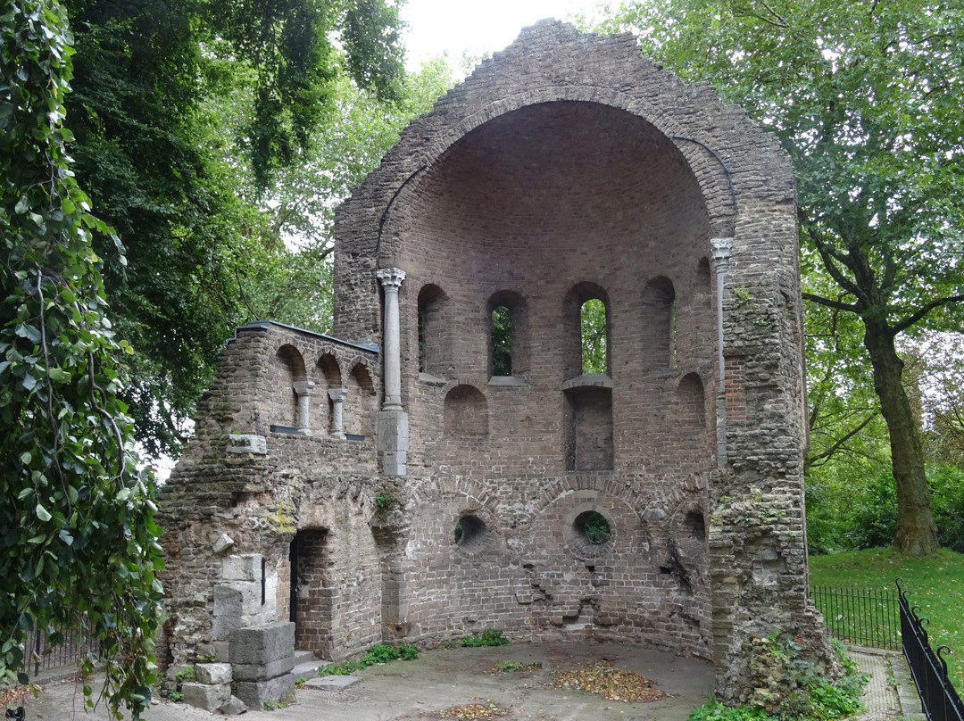 Rijksmonument Barbarossa-ruine of ruine apsis Sint-Maartenskapel景点图片