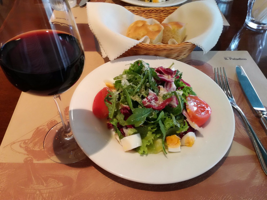 トラットリア イル パラディーノ