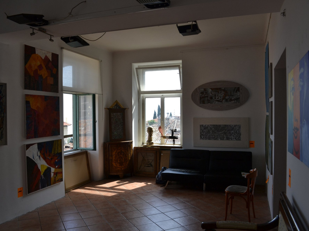 Galerija Antikvarijat景点图片