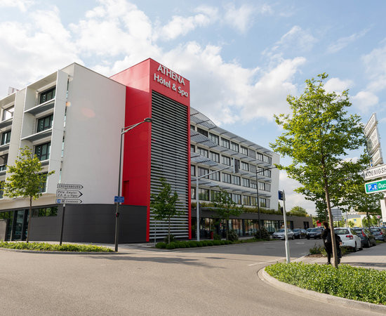 雅典娜水疗酒店